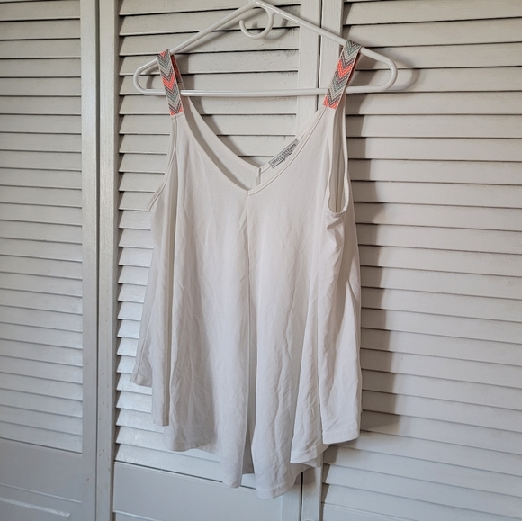 GREEN ENVELOPE LOS ANGELES Chevron Print White Flowy Tank Blouse, Size M - Picture 3 of 9